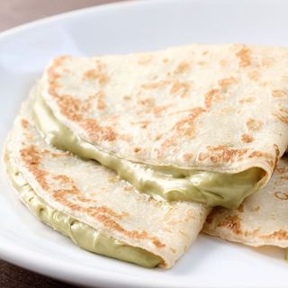 Clatite cu crema de fistic