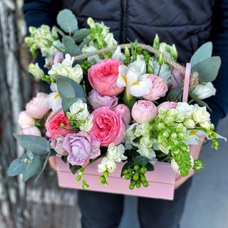 Композиція в дерев'яному ящику з екзотикою «Magic»
