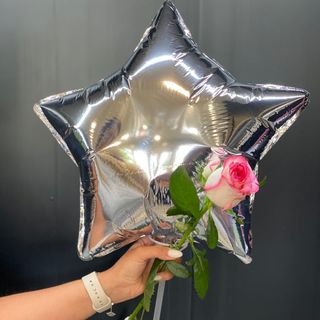 Աստղիկ  с розами