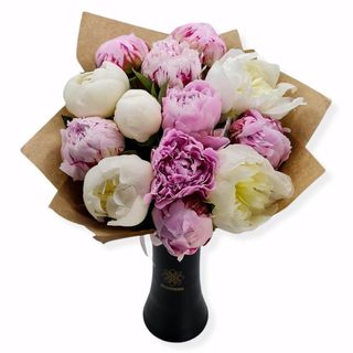 Buchet cu 13 bujori roz si albi 