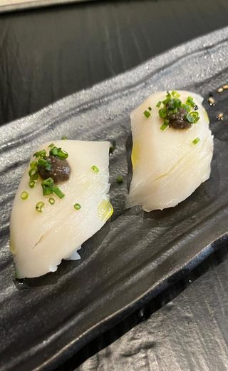 Nigiri Pescado Blanco (2 Pzs.)