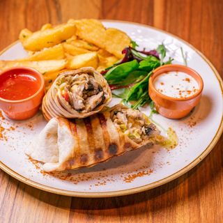 Quesadilla de pui + Coca Cola