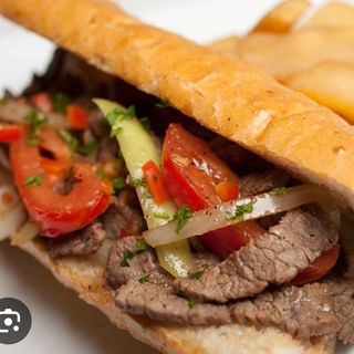 Bocadillo lomo saltado 