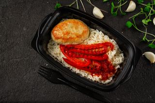 Рис з овочами і котлетою рибною, ТМ Вепр (340г)