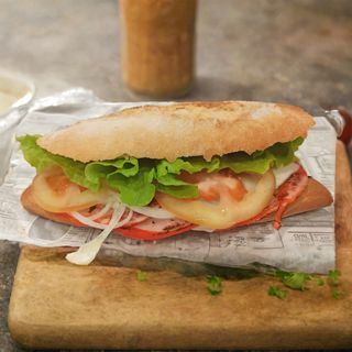 Bocadillo De Lomo Completo