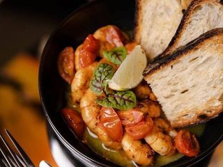 КРЕВЕТКИ В МЕДОВО-ГІРЧИЧНОМУ СОУСІ (250g)