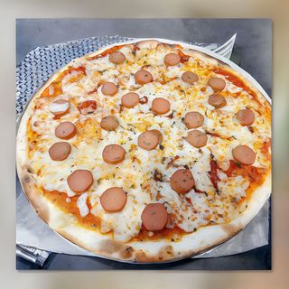 Pizza De SALCHICHA (30 Cm.)