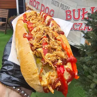 Hot dog tradycyjny z dwoma parówkami
