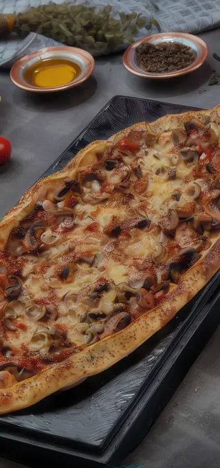 Pide Champignon Fromage Turc