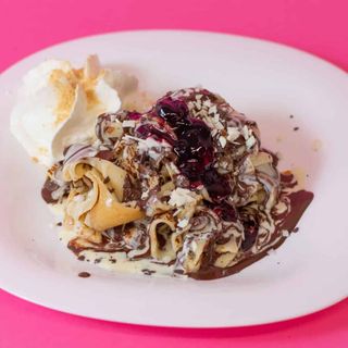 Palačinke Amarena višnja-pasta