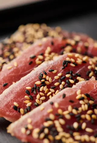 Tataki di tonno - con sesamo - 4 pezzi