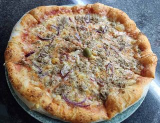 Pizza Tonno