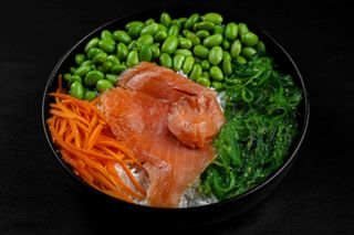 Bol proteic cu somon