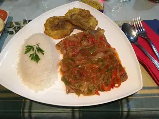 Sobrebarriga A La Criolla