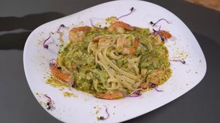 Tagliolini, Gamberi, Zucchini E Pistacchio