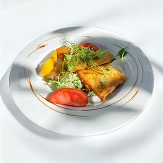 Філе форелі на рисовій подушці зі шпинатом (350г)