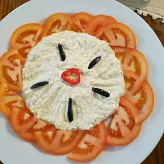 Salată de vinete cu roșii