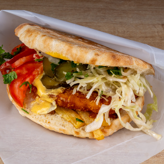 Pita cu Snitel de Pui