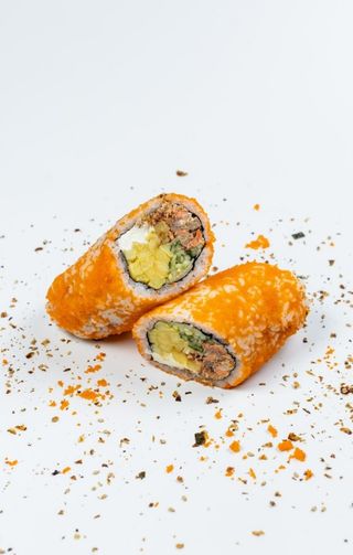 Суширіто в ікрі з обсмаженим лососем 350г