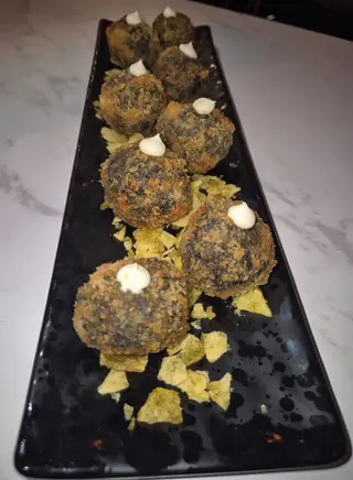 CROQUETAS CASERAS DE CHIPIRÓN (8 UND)