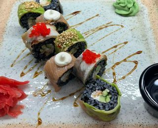 Рол з чорним рисом Nice U (230/30/10/15)