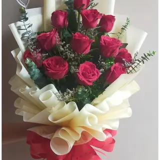 12 rosas
