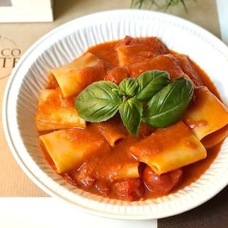 PACCHERI AL POMODORO