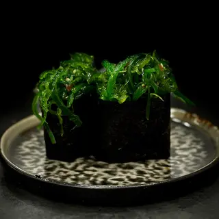 28. Wakame nirigi 2 pezzi