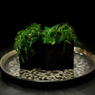 28. Wakame nirigi 2 pezzi