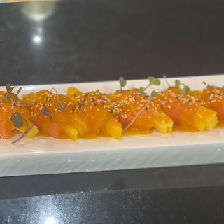Rollo De Mango De Salmón (6 Uds.)