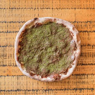 Pizza alla Nutella con granella di pistacchio