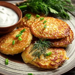 Деруни зі сметаною (300/50г)