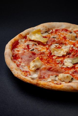 Pizza Capricciosa