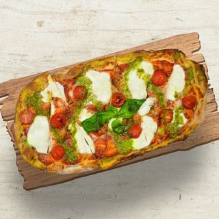 Pinsa Romana Pesto alla Genovese