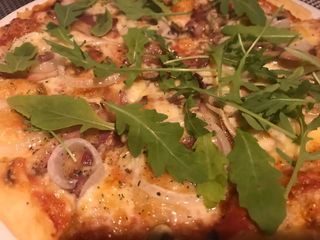 Pizza Quattro formaggi  550 gr