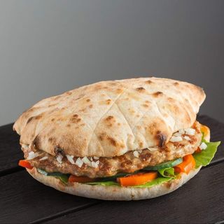 Mala pljeskavica + Cappy Juice 0,33l