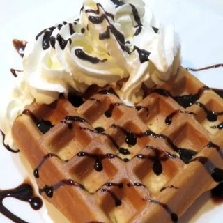 Gofre con nata y Nutella