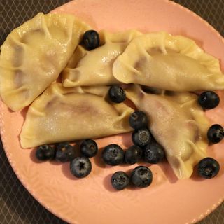 Pierogi z jagodami