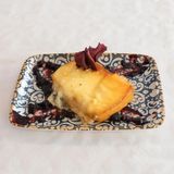 Queso Herreño A La Plancha con mojo verde al cilantro