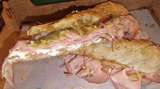 Bocadillo De Mortadela y Stracciatella