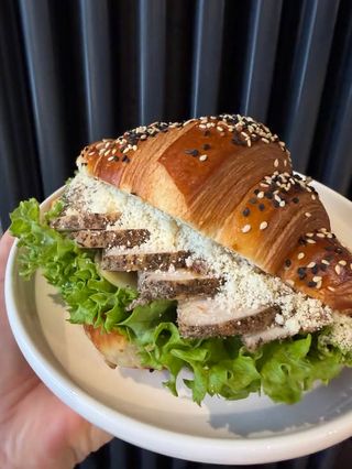 Croissant cezar