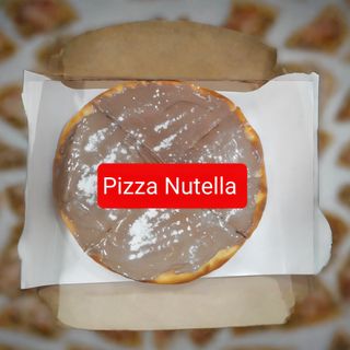 Pizza cu Nutella