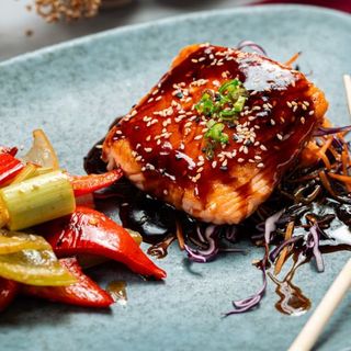 Tataki tuna ponzo sos