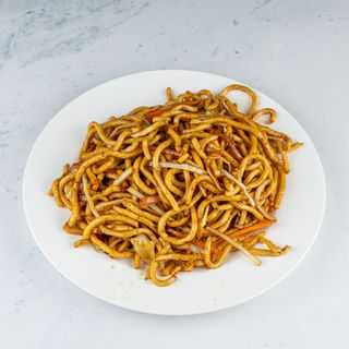 100. Pirjani rezanci s povrćem