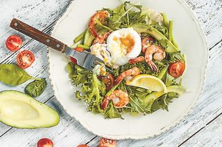 ЗЕЛЕНА САЛАТА С КРАСТАВИЦА