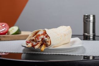 Shaorma lepényben/Shaorma în lipie