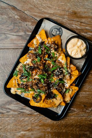 BUENOS NACHOS BBQ Z SZARPANYM ŻEBERKIEM