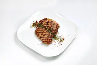 Ceafa de porc la gratar