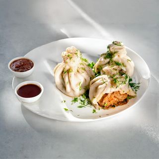 Chinkali z wołowiną (4 szt.)