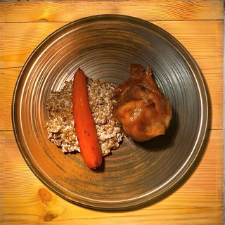 Ягненок конфи с печеной морковью